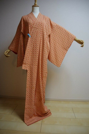 KIMONO DRESS JAPAN VINTAGE TRADITIONAL JAPANESE COSTUME USED KDJM-A0379