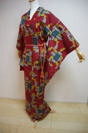 KIMONO DRESS JAPAN VINTAGE TRADITIONAL JAPANESE COSTUME USED KDJM-A0432